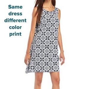 crown & ivy Print Sleeveless Shift Dress